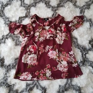 IZ Byer || Floral || Cold Shoulder Top
